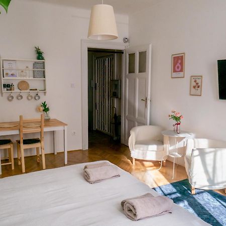 Quiet Apartment Near Buda Castle Budapest Exterior foto